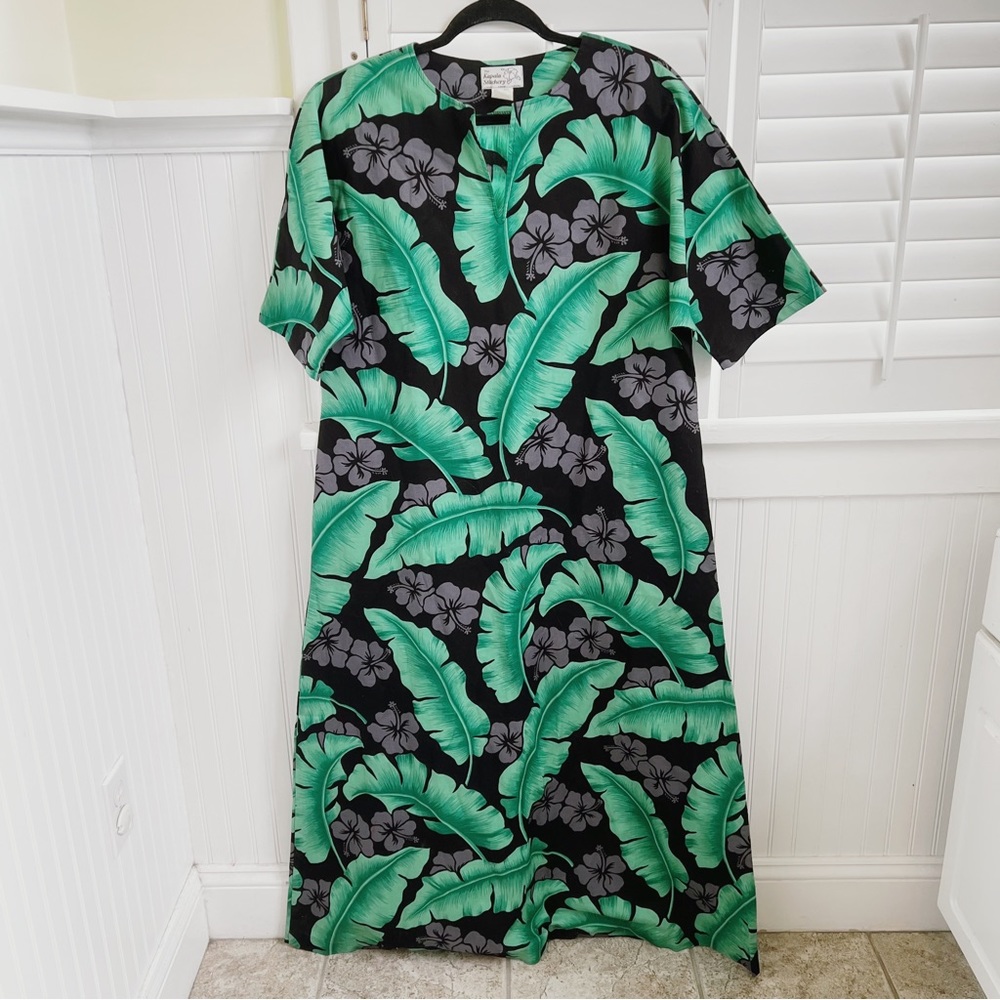 The Kapaia Stitchery Green & Black Tropical Floral Full Length Hawaiian Caftan